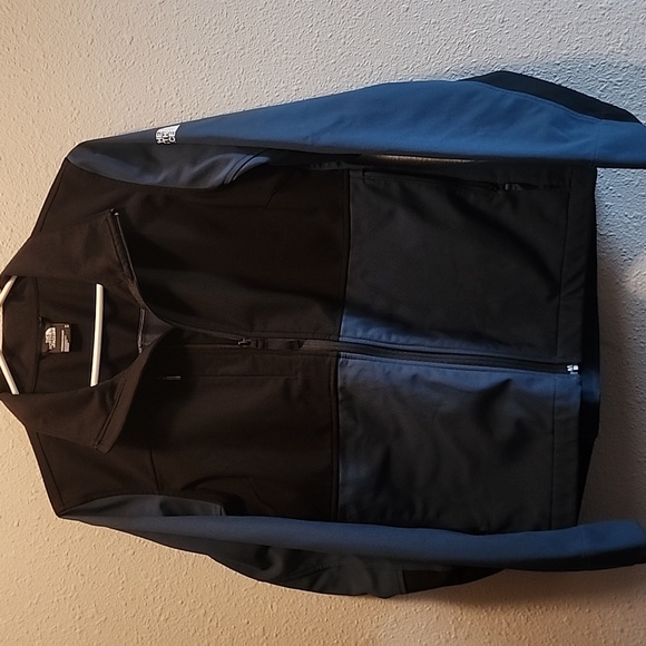 Womens Northface Jacket - Picture 2 of 6